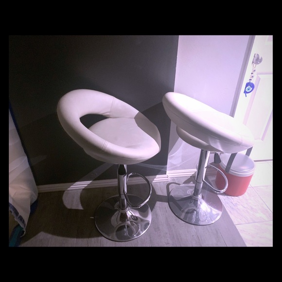 4 modern bar stools